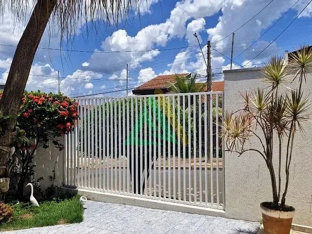 Casa com 300m² 3 quartos e 2 banheiros, à venda, no bairro Parque Residencial Cambuí em Mogi Guaçu