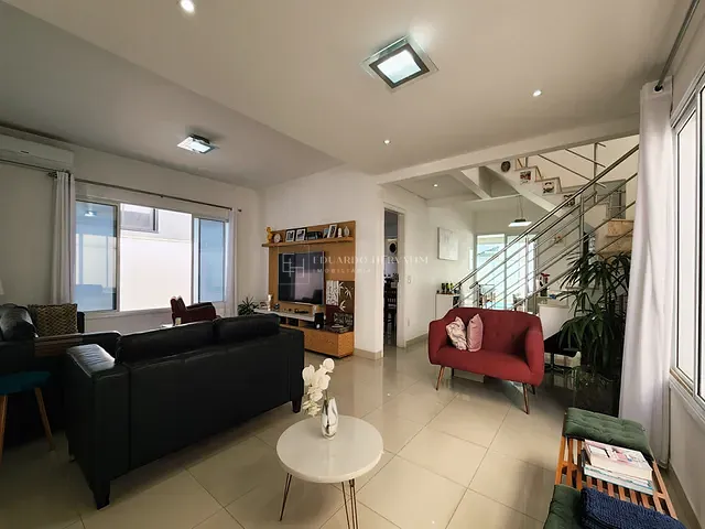 Casa 3 quartos e 5 banheiros, à venda ou para alugar, no bairro Engordadouro em Jundiaí