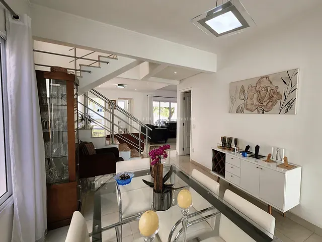 Casa 3 quartos e 5 banheiros, à venda ou para alugar, no bairro Engordadouro em Jundiaí