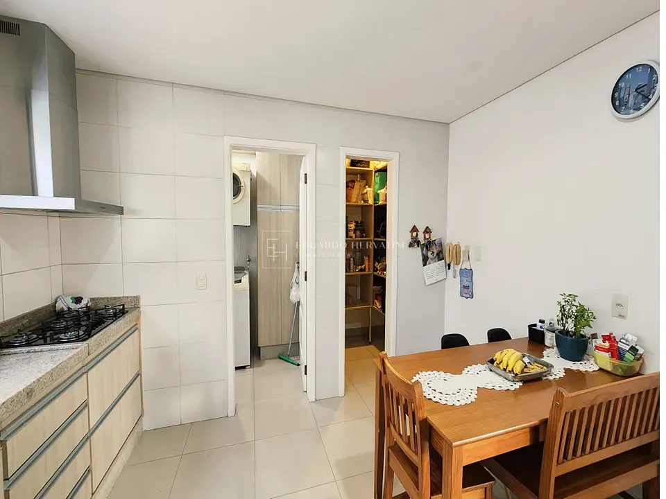 Casa, 3 quartos, 270 m² - Foto 8