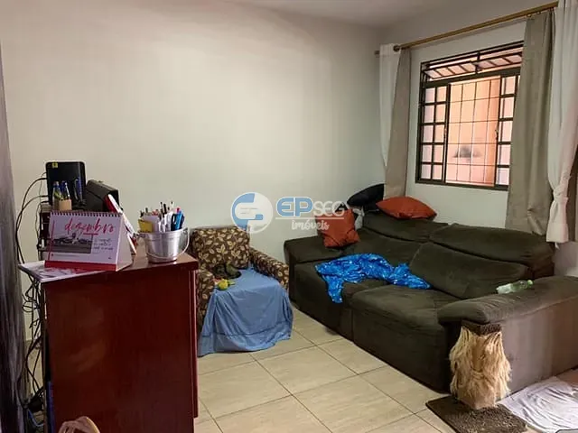 Casa com 125m² 3 quartos e 1 banheiro, à venda, no bairro Santiago em Londrina