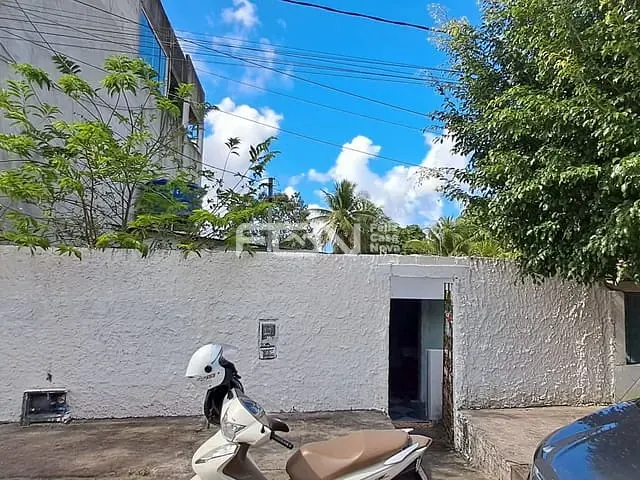 Casa com 600m² 2 quartos e 1 banheiro, à venda, no bairro Buri Satuba em Camaçari