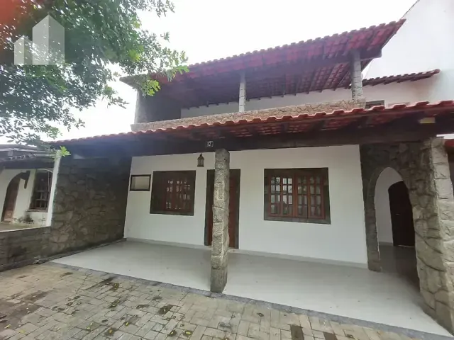 Casa com 300m² 4 quartos e 2 banheiros, para alugar, no bairro Jardim Alvorada em Nova Iguaçu