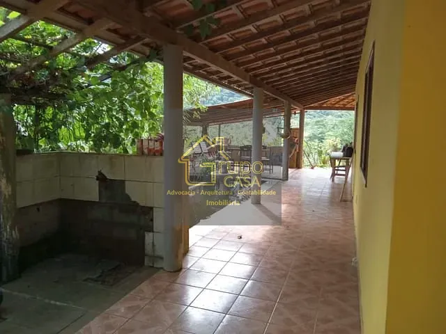Casa com 2500m² 3 quartos e 4 banheiros, à venda, no bairro Peixe Dourado II em Casimiro de Abreu