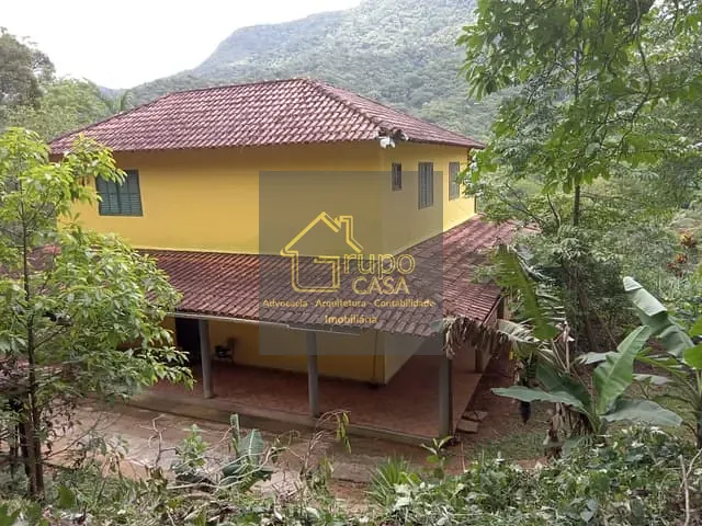 Casa com 2500m² 3 quartos e 4 banheiros, à venda, no bairro Peixe Dourado II em Casimiro de Abreu