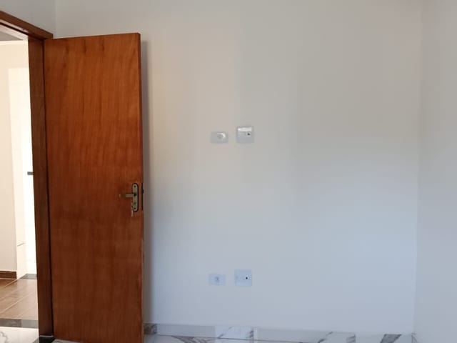 Casa 2 quartos e 1 banheiro, à venda, no bairro Vila São Jorge em São Vicente