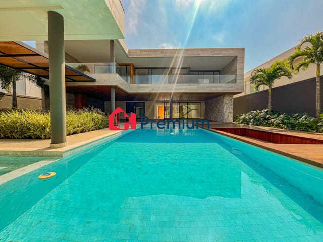 Casa 5 quartos e 9 banheiros, à venda, no bairro Barra da Tijuca em Rio de Janeiro