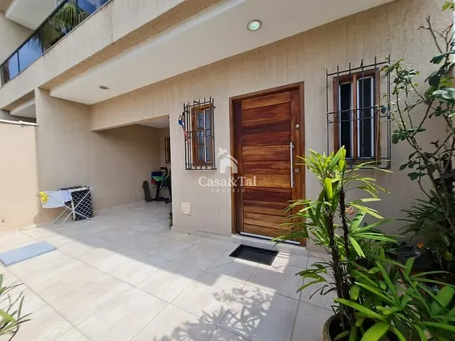 Casa com 400m² 3 quartos e 3 banheiros, à venda, no bairro Centro em Nilópolis
