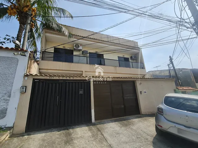 Casa com 400m² 3 quartos e 3 banheiros, à venda, no bairro Centro em Nilópolis