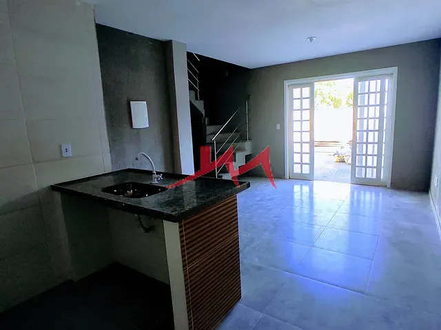 Casa com 62m² 2 quartos e 1 banheiro, à venda, no bairro Maria Paula em São Gonçalo