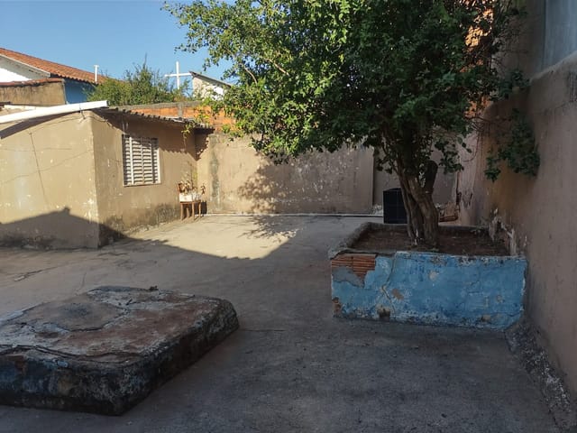Casa com 250m² 4 quartos e 1 banheiro, à venda, no bairro Jardim Novo Maracanã em Campinas