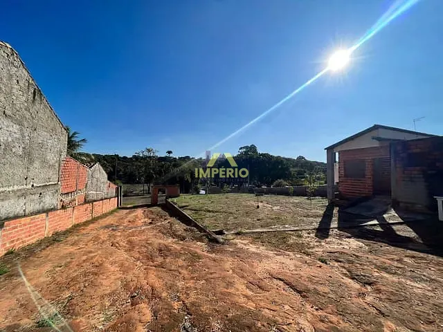 Casa com 1000m² 3 quartos e 4 banheiros, à venda, no bairro Terras de Santa Rosa em Salto