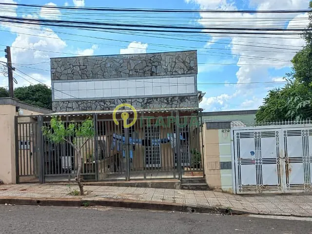 Casa com 450m², à venda, no bairro Vila Adolfo em Londrina