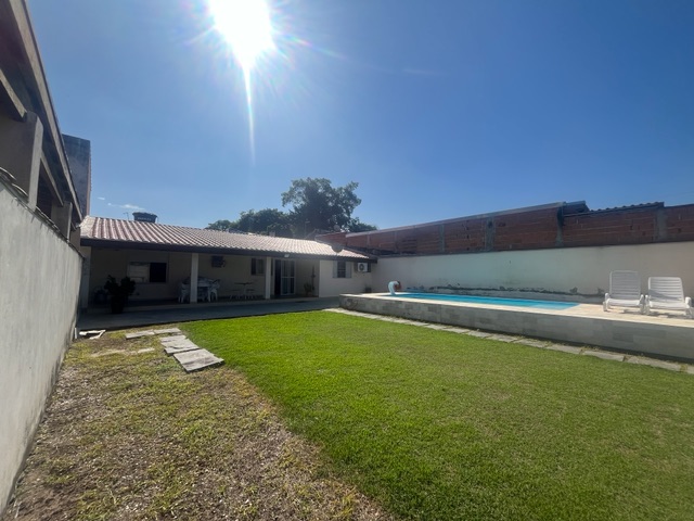 Foto do Casa - Casa à venda, com 490m2 de terreno e 162m2 de contrução, com  espaço gourmet e piscina no Jardim das Gaivotas, em Caraguatatuba, litoral norte deSP | Innova Imobiliária