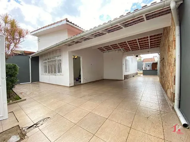 Casa 4 quartos e 2 banheiros, à venda, no bairro Cibratel I em Itanhaém