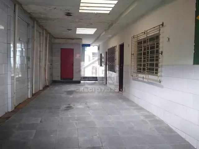 Casa com 264m² 2 quartos e 1 banheiro, à venda, no bairro Jardim Zaira em Mauá