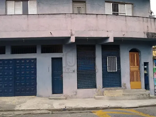Casa com 264m² 2 quartos e 1 banheiro, à venda, no bairro Jardim Zaira em Mauá