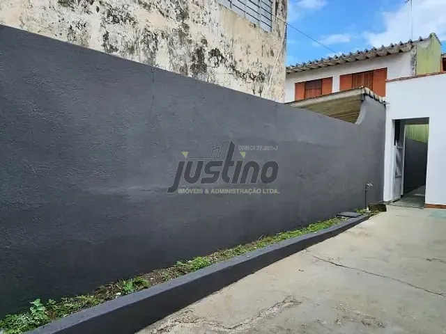Casa com 250m² 2 quartos e 2 banheiros, para alugar, no bairro Centro em Itanhaém