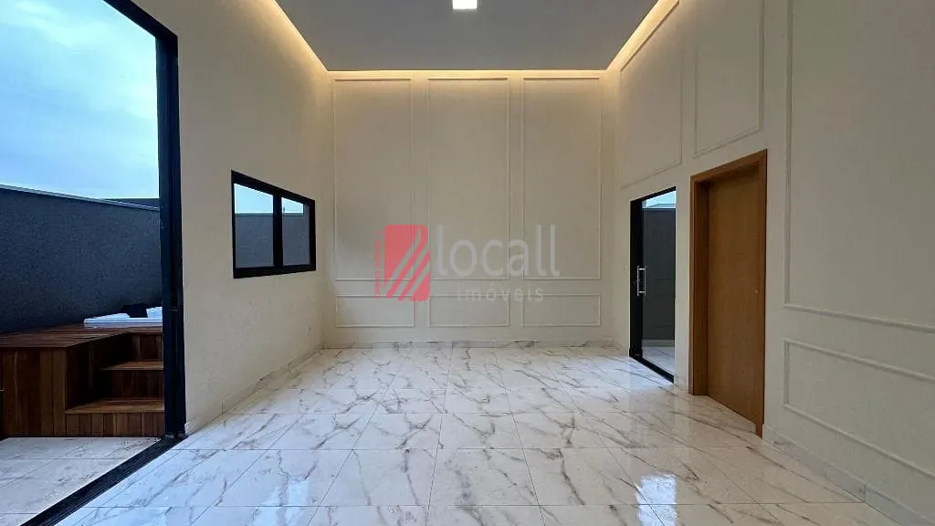 Casa com 3 quartos à venda, 165m² — foto 2 de 21