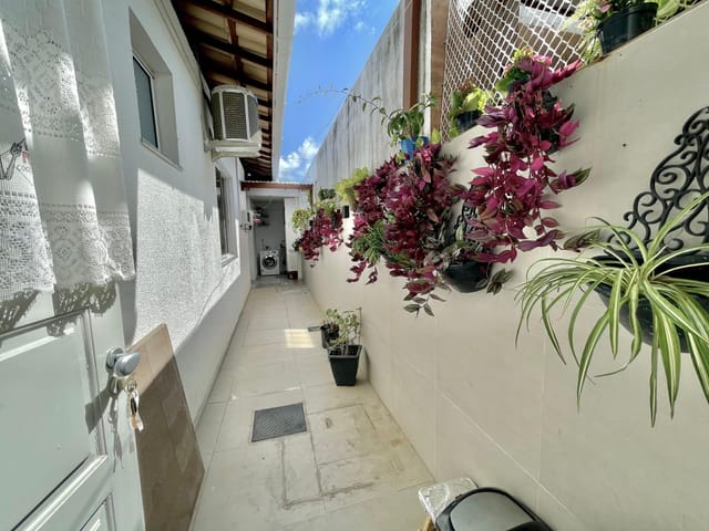 Casa com 266m² 3 quartos e 4 banheiros, à venda, no bairro Aeroporto em Aracaju