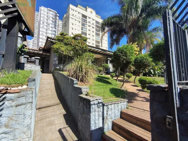 Casa com 761m² 6 quartos e 4 banheiros, à venda ou para alugar, no bairro Jardim em Santo André