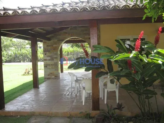 Casa 5 quartos e 4 banheiros, à venda, no bairro São Francisco em Ilhéus