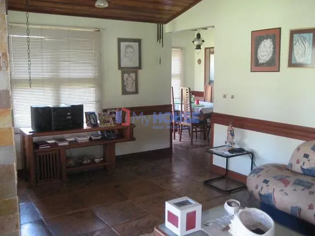 Casa 5 quartos e 4 banheiros, à venda, no bairro São Francisco em Ilhéus