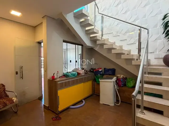 Casa 3 quartos e 1 banheiro, à venda, no bairro Guará II em Brasília