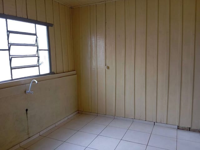 Casa com 80m² 3 quartos e 1 banheiro, para alugar, no bairro Jardim Santo Antônio em Cambé
