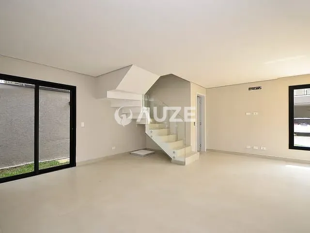 Casa com 195m² 3 quartos e 4 banheiros, à venda, no bairro Cidade Indústrial em Curitiba