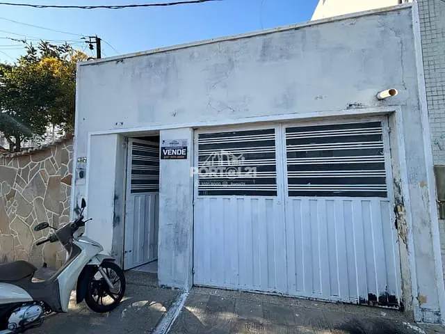 Casa com 130m² 3 quartos e 2 banheiros, à venda, no bairro Centro em Petrolina