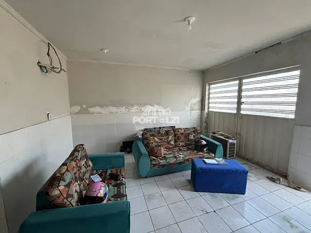 Casa com 130m² 3 quartos e 2 banheiros, à venda, no bairro Centro em Petrolina
