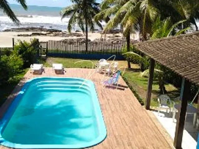 Casa com 379m² 3 quartos e 2 banheiros, à venda, no bairro Olivença em Ilhéus