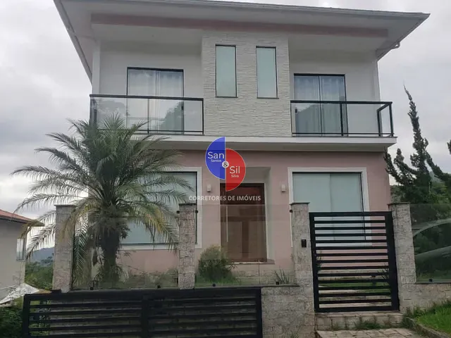 Casa 4 quartos e 4 banheiros, à venda, no bairro Iconha em Guapimirim