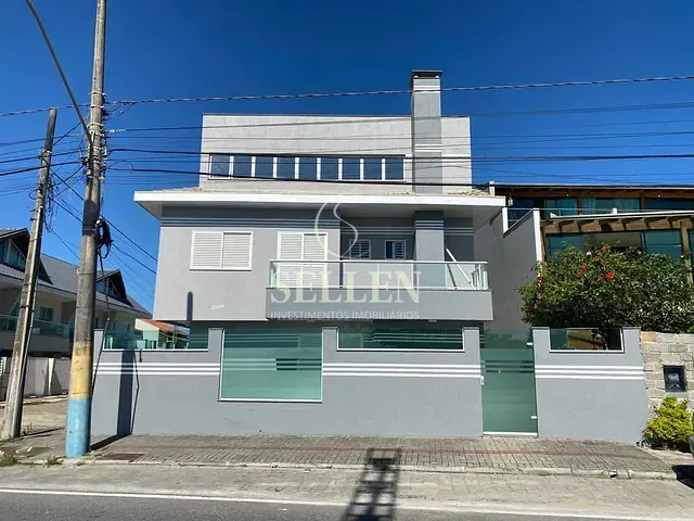 Casa com 560m² 7 quartos e 6 banheiros, à venda, no bairro Meia Praia em Navegantes