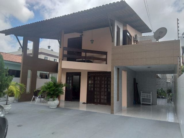 Casa com 276m² 3 quartos e 3 banheiros, à venda, no bairro Jardim Cidade Universitária em João Pessoa
