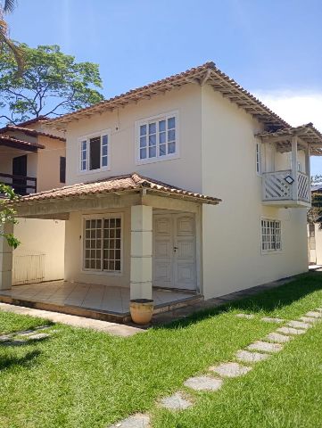 Casa com 403m² 3 quartos e 3 banheiros, à venda ou para alugar, no bairro Village Sol e Mar em Rio das Ostras