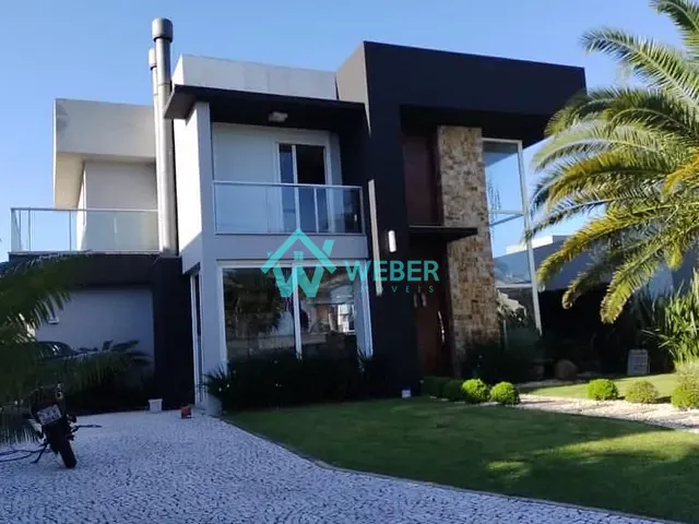 Casa com 463m² 5 quartos e 5 banheiros, à venda, no bairro XANGRI-LÁ em Xangri-lá
