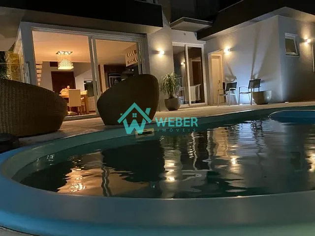 Casa com 463m² 5 quartos e 5 banheiros, à venda, no bairro XANGRI-LÁ em Xangri-lá