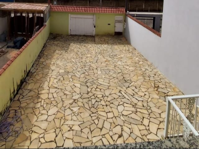 Casa com 417m² 3 quartos e 2 banheiros, à venda, no bairro Vila Ramos em Cambuí