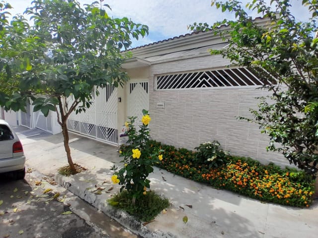 Casa com 250m² 3 quartos e 3 banheiros, à venda, no bairro Jardim Recanto dos Passaros em São João da Boa Vista