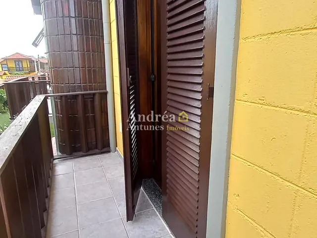 Casa 2 quartos e 1 banheiro, à venda, no bairro Peró em Cabo Frio