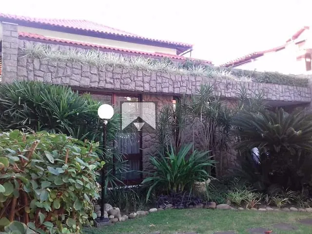 Casa com 360m² 5 quartos e 4 banheiros, à venda, no bairro São Francisco em Niterói