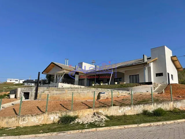 Casa com 1955m² 3 quartos e 3 banheiros, à venda, no bairro Condomínio Parque Vale dos Lagos em Jacareí