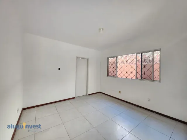 Casa com 300m², à venda, no bairro Campinas em São José