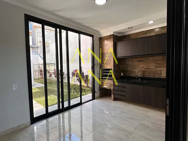 Casa 3 quartos e 4 banheiros, à venda, no bairro Condomínio Residencial Euroville II em Bragança Paulista