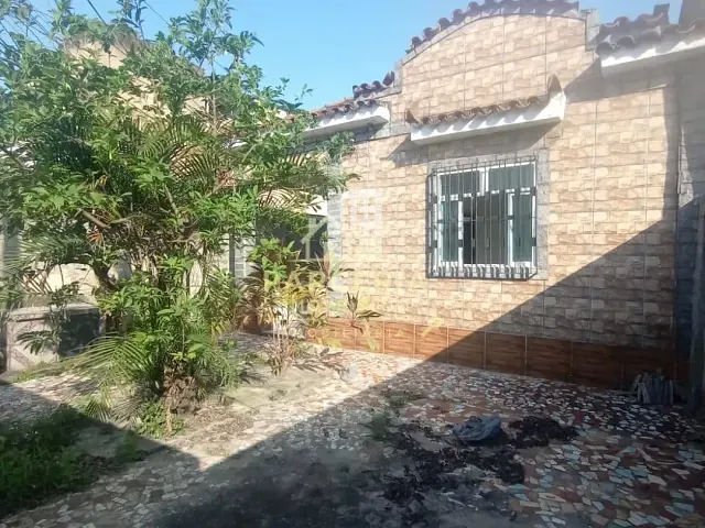 Casa 3 quartos e 2 banheiros, para alugar, no bairro Parada de Lucas em Rio de Janeiro