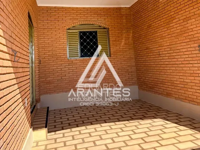 Casa 3 quartos e 2 banheiros, à venda, no bairro Centro em Barretos