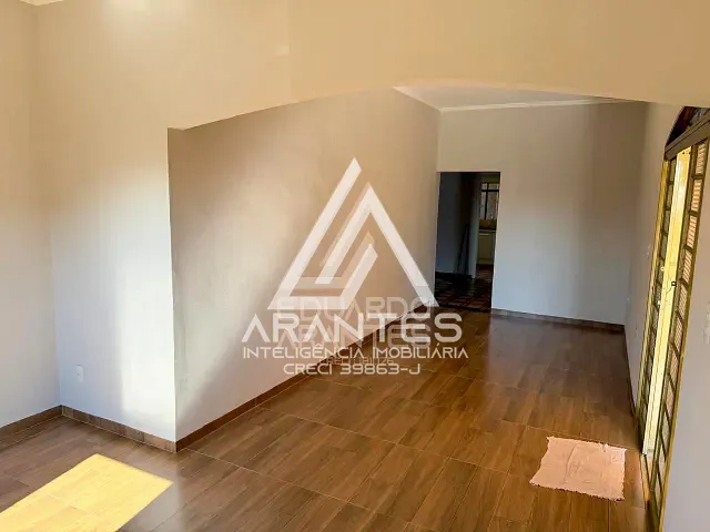 Casa 3 quartos e 2 banheiros, à venda, no bairro Centro em Barretos