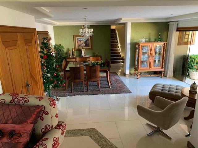 Casa com 742m² 5 quartos e 7 banheiros, à venda, no bairro Horto em Campos dos Goytacazes